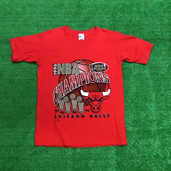 Vintage Other - Vintage Chicago Bulls 1996 World Champions Tee
